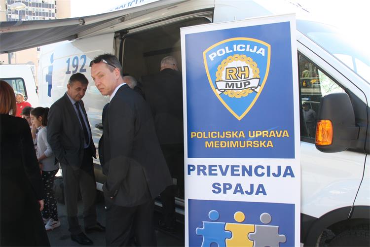 Slika \PU_SK\slike\PU\POLICAJAC PRIJATELJ POMAGAC 22 03 2019\slika11.jpg